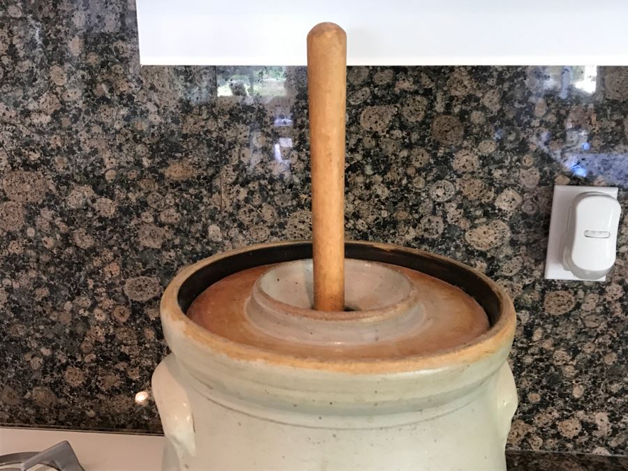 Vintage Denver Stoneware Co Butter Churn [Photo 4]