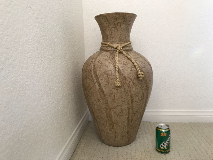 Large Decorative Vase [Photo 1]