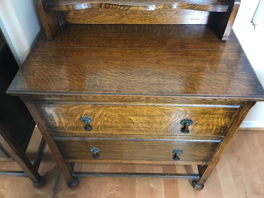 Antique Tiger Oak Dresser With Beveled Glass Mirror [Photo 8]