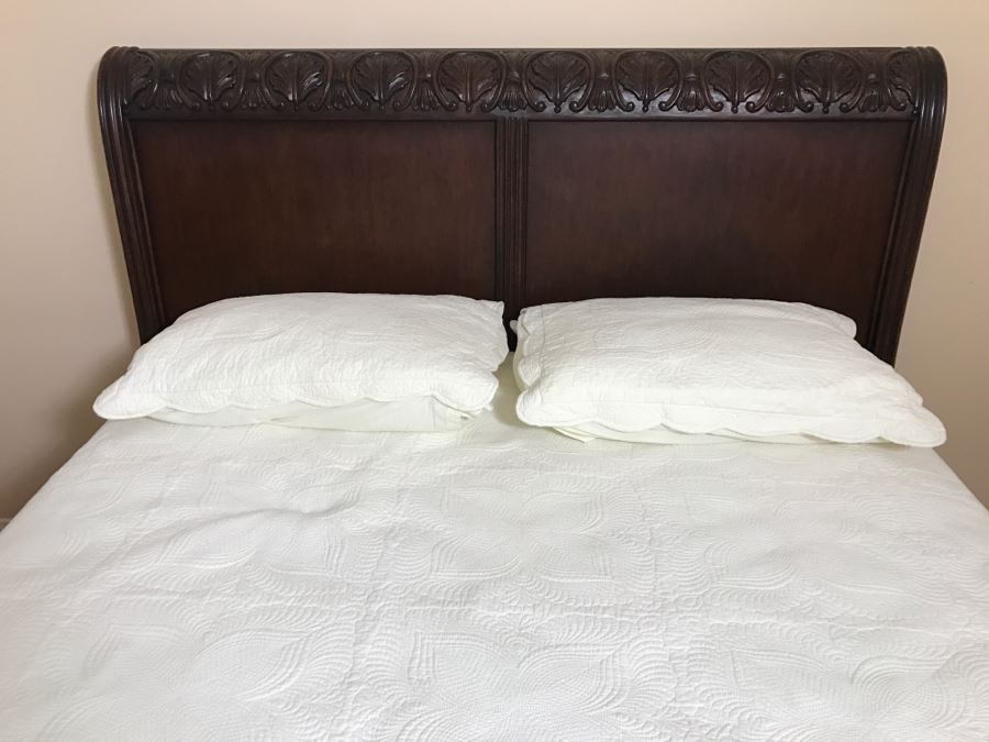 Solid Wood Queen Size Sleigh Bed With Queen Mattress And Boxspring Plus Bedding [Photo 6]
