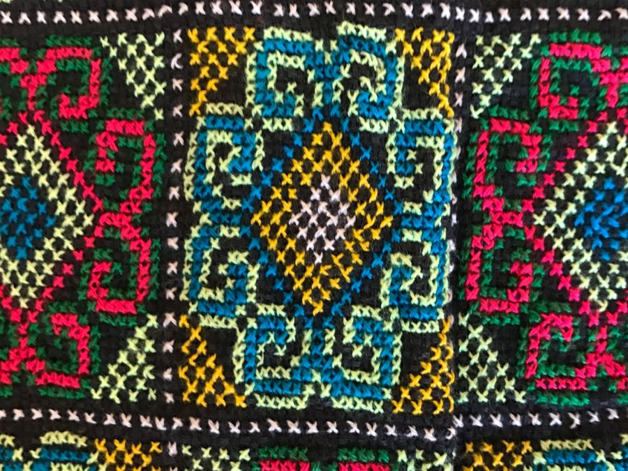 Vintage Detailed Hmong Pandau Embroidery Needlework Wall Hanging [Photo 5]