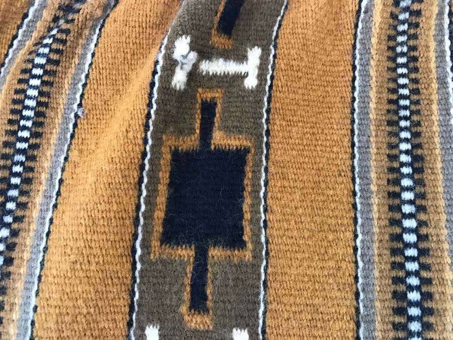 Native American Indian Hand Knotted Wall Hanging [Photo 6]