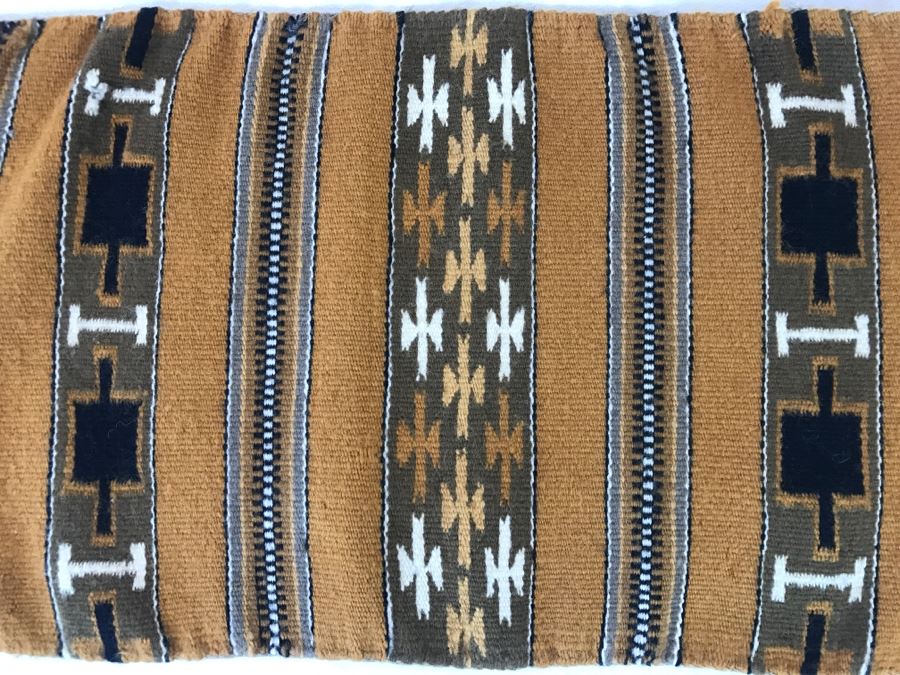 Native American Indian Hand Knotted Wall Hanging [Photo 3]