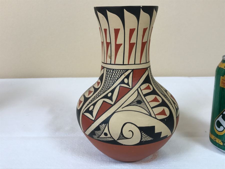C Tosa Jemez Native American Indian Pottery [Photo 4]