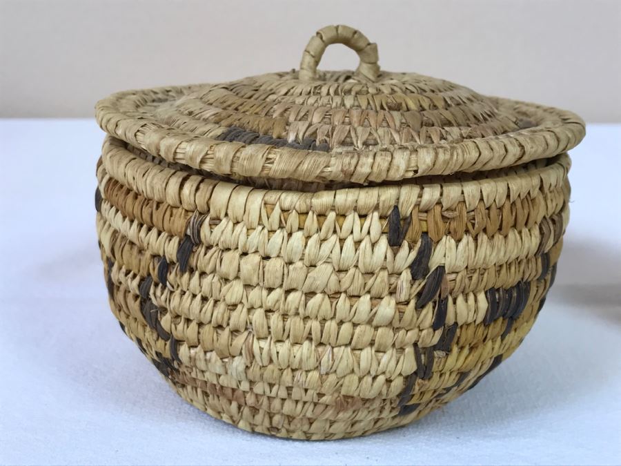 Native American Indian Basket With Lid