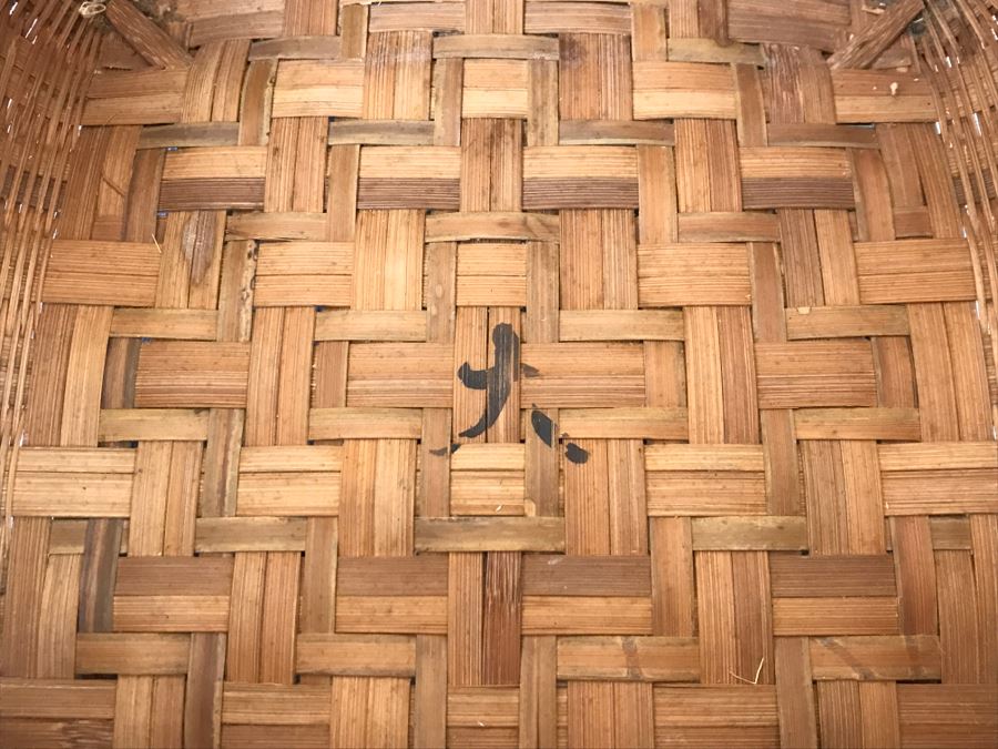 Hand Painted Basket [Photo 11]