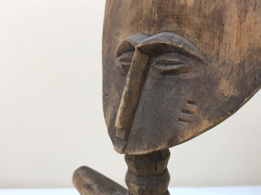 Carved Wooden African Sculpture [Photo 12]