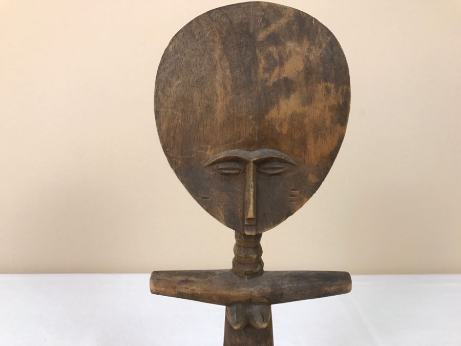 Carved Wooden African Sculpture [Photo 2]