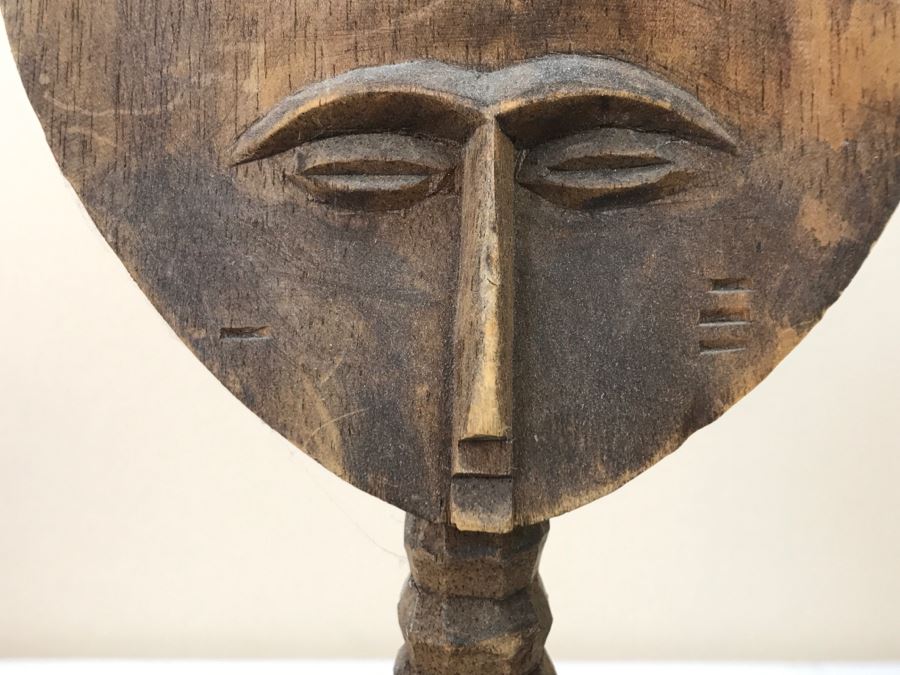 Carved Wooden African Sculpture [Photo 4]