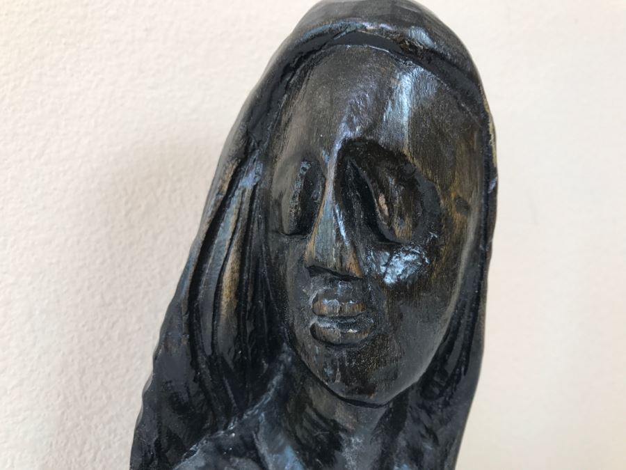 Pair Of Ethnic Carved Wooden Mother And Child Sculptures [Photo 5]