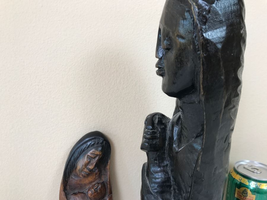 Pair Of Ethnic Carved Wooden Mother And Child Sculptures [Photo 16]