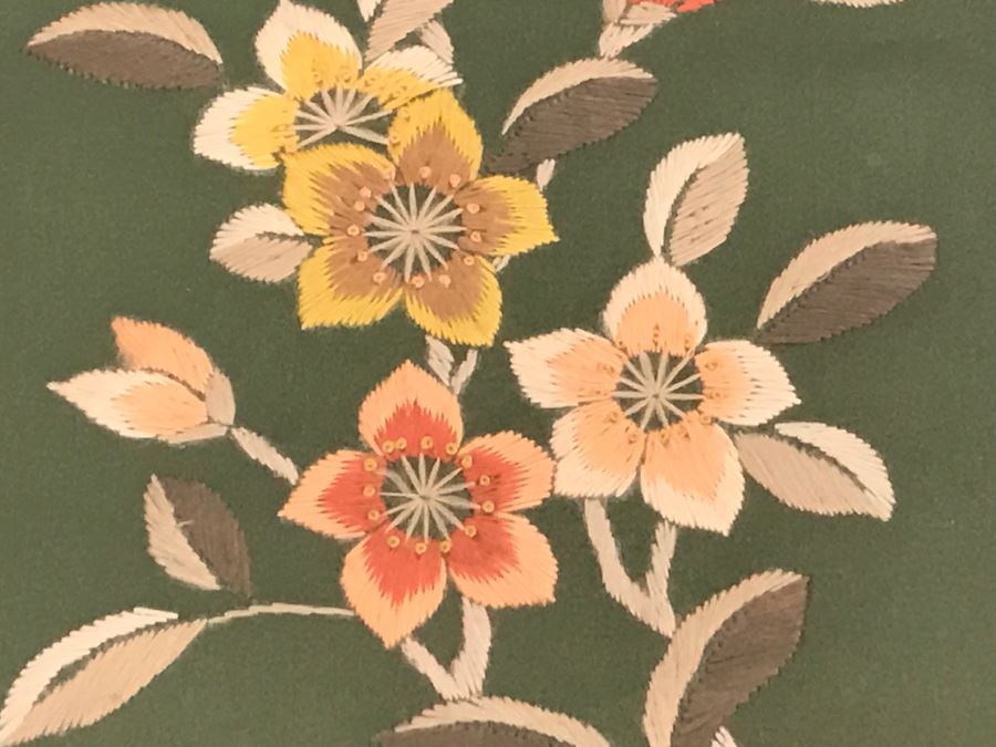 Framed Chinese Bird And Floral Embroidery [Photo 9]