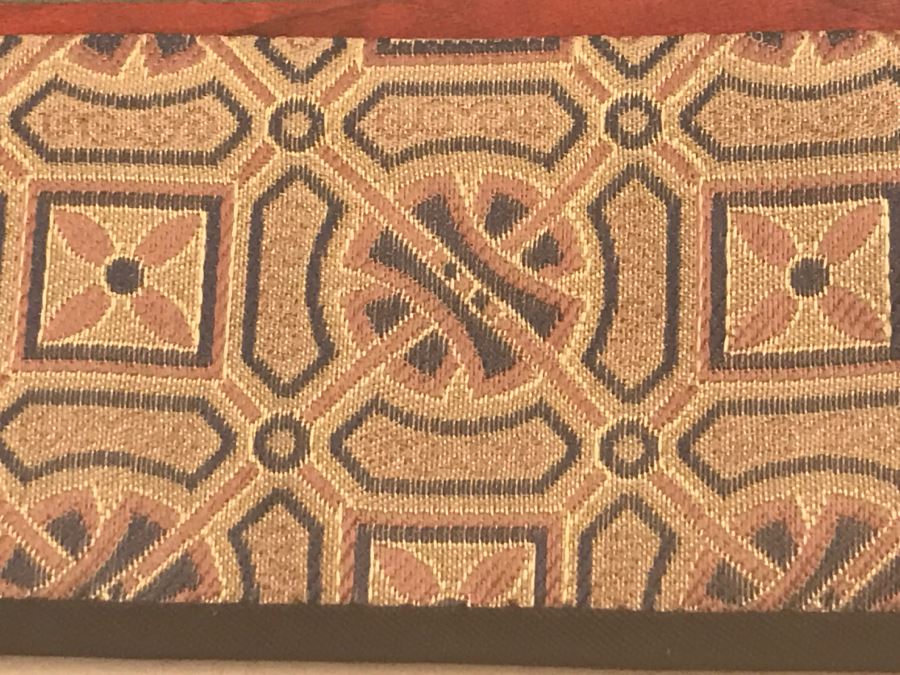 Framed Chinese Bird And Floral Embroidery [Photo 4]