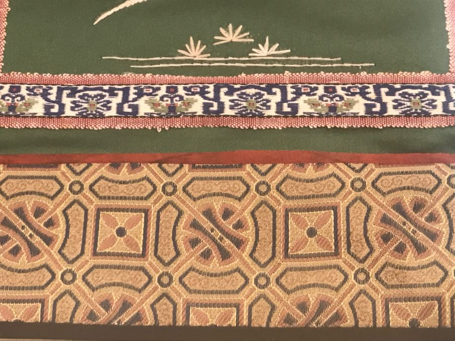 Framed Chinese Bird And Floral Embroidery [Photo 3]