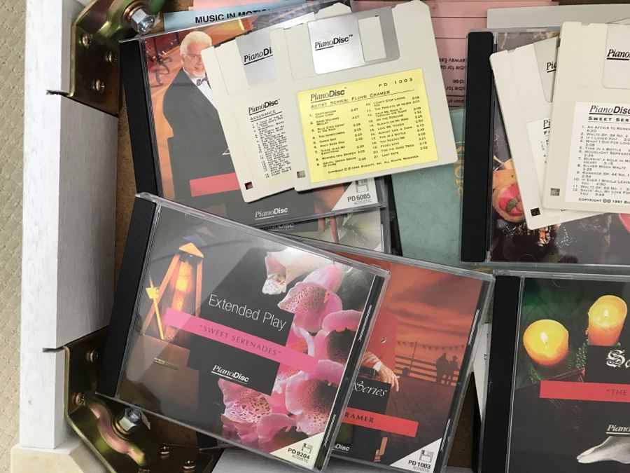 WM. Knable & Co. KN-500 Player Piano With Piano Disc Model PDS-128 PLUS With Bench And Collection Of Piano Discs (See Details) [Photo 34]