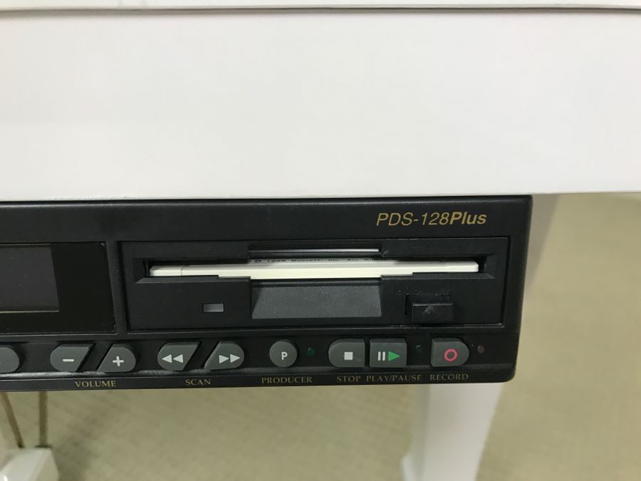 WM. Knable & Co. KN-500 Player Piano With Piano Disc Model PDS-128 PLUS With Bench And Collection Of Piano Discs (See Details) [Photo 20]