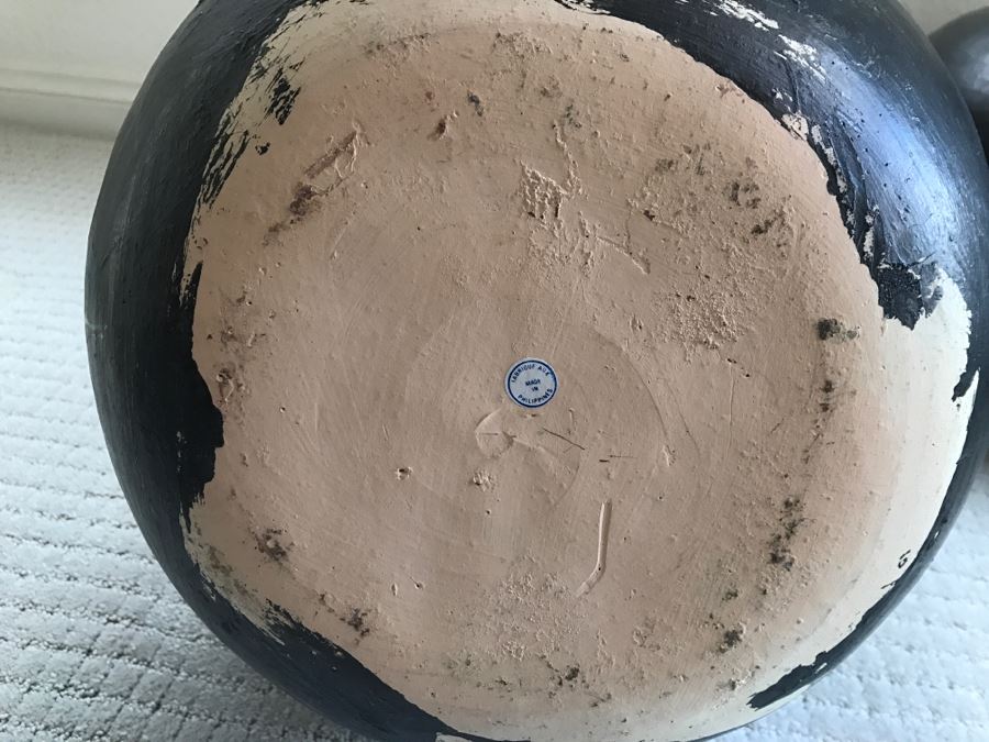 Pair Of Large Black Decorative Pots Made In Philippines [Photo 7]