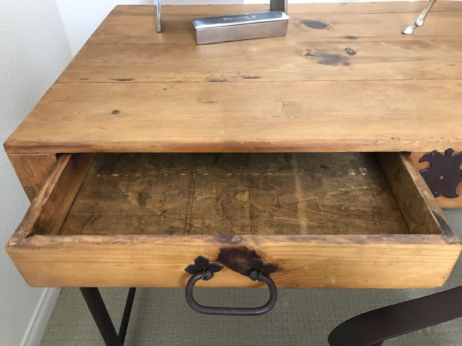 Rustic Writing Table Desk With Desk Chair 50'W X 26'D X 31'H [Photo 9]