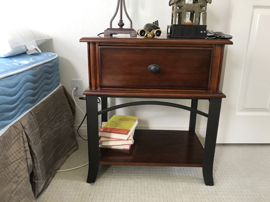 Contemporary Nightstand 2'W X 16'D X 26'H [Photo 2]