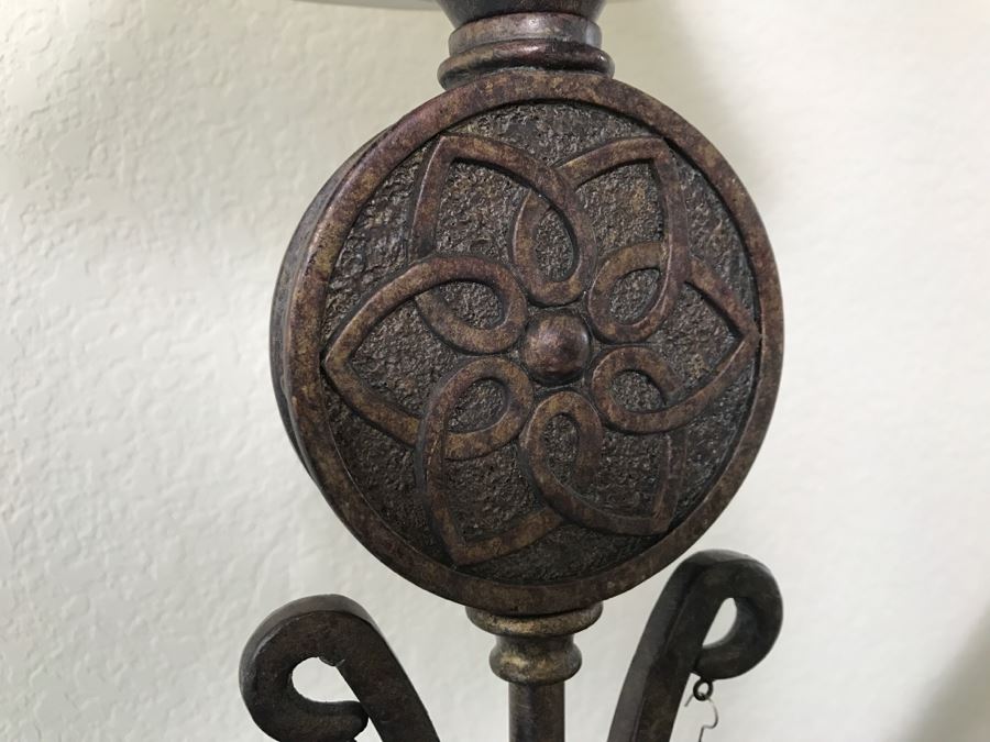 Table Lamp With Crystals [Photo 4]