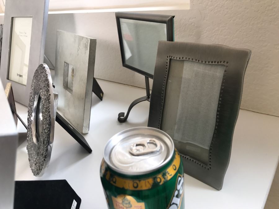 Large Picture Frame Lot [Photo 13]