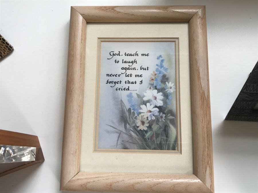 Large Picture Frame Lot [Photo 7]