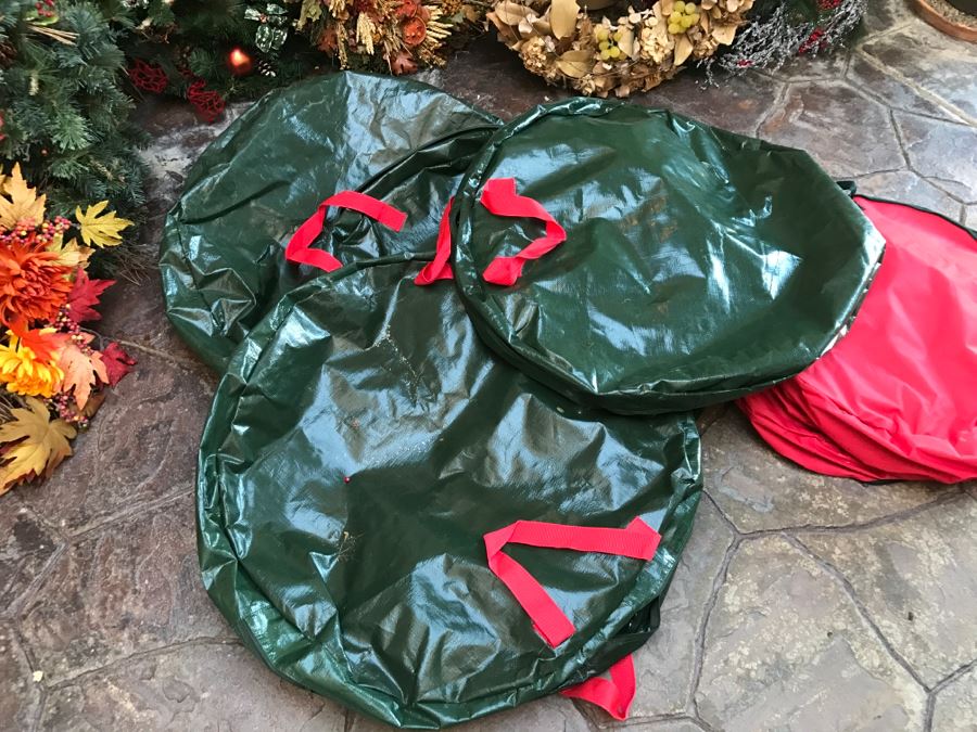 Huge Holiday Wreath Collection With Storage Bags Apx 11 Wreaths (Most Light Up) [Photo 11]