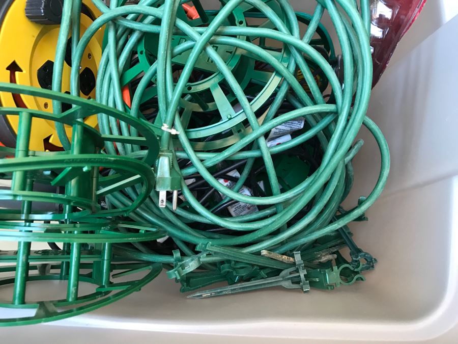 Tub Full Of Extension Cords [Photo 5]