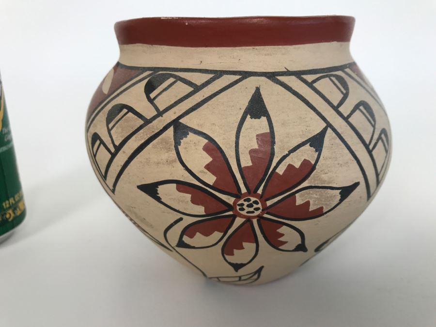 Native American Indian Pottery [Photo 6]