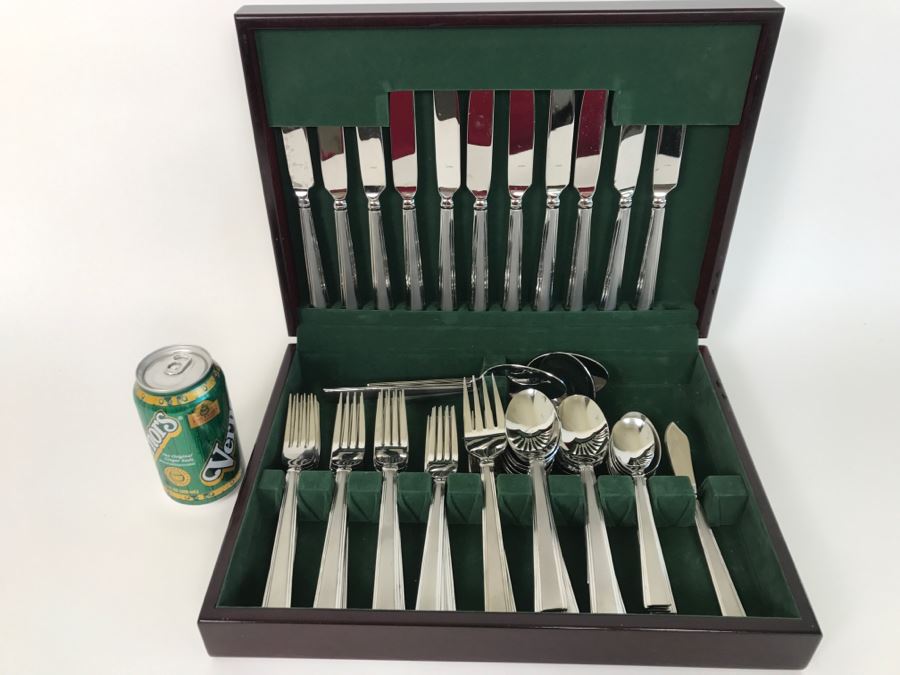 Large Set Of Splendide 18/8 Stainless Steel Flatware In Silverware Box Apx Service For 11 [Photo 1]
