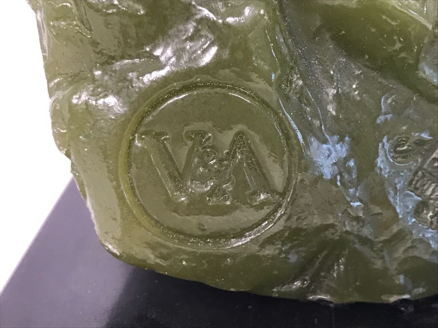 V&A Horse Head Reproduction Green Resin Sculpture by Austin Sculpture 1995 [Photo 8]