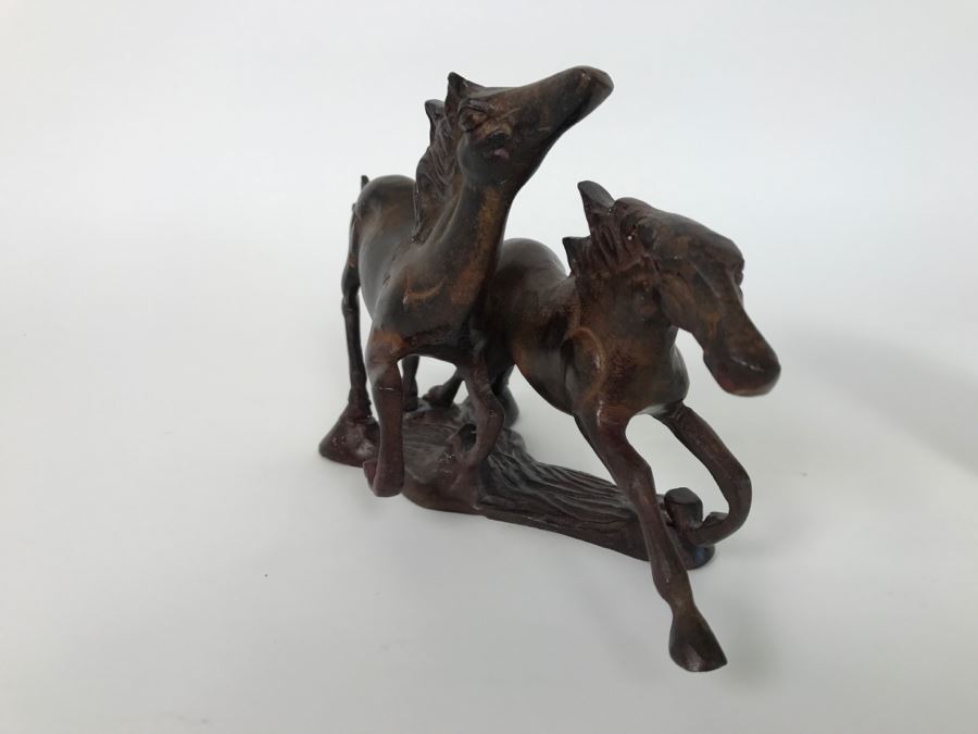 Metal Horse Sculpture [Photo 3]