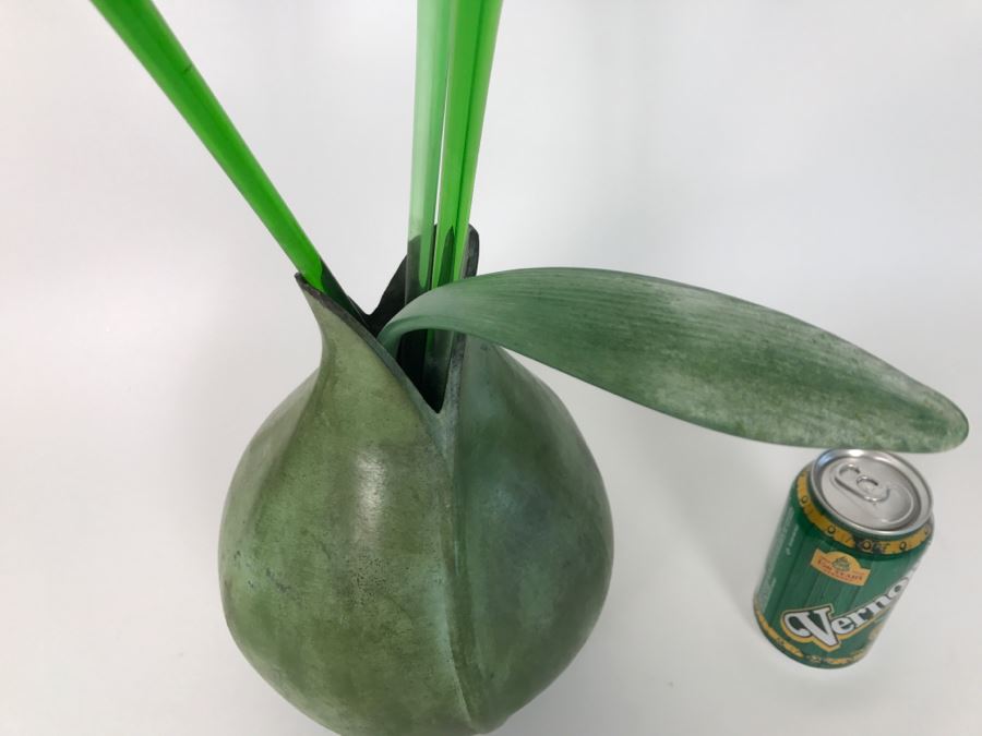 Department 56 Vase With Set Of (3) Glass Flowers [Photo 5]