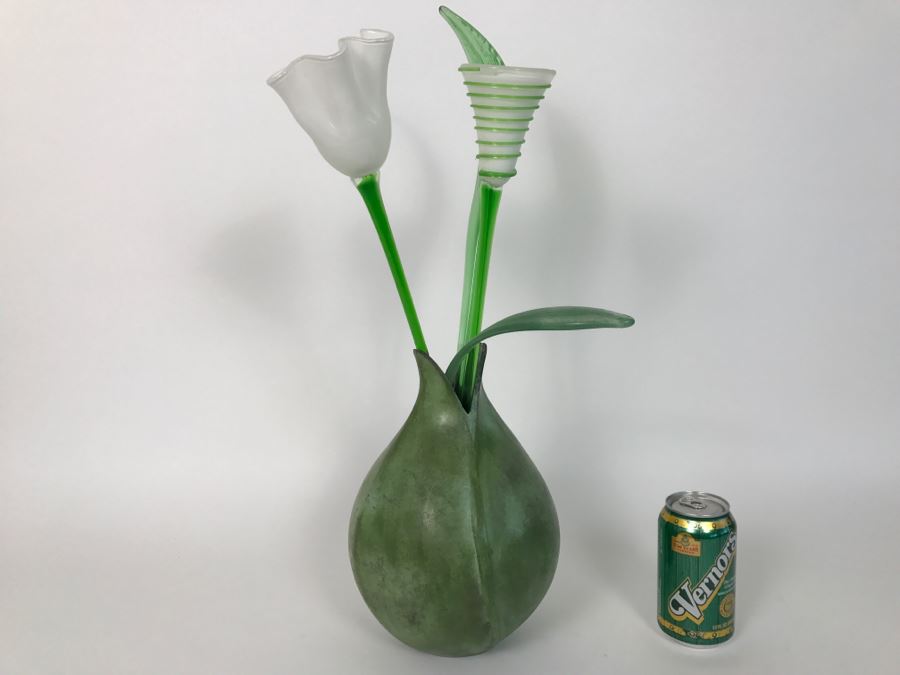 Department 56 Vase With Set Of (3) Glass Flowers