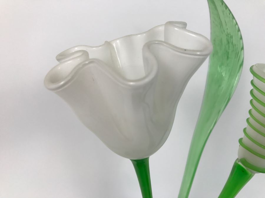 Department 56 Vase With Set Of (3) Glass Flowers [Photo 3]