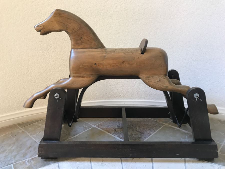 Wooden Folk Art Rocking Horse [Photo 2]