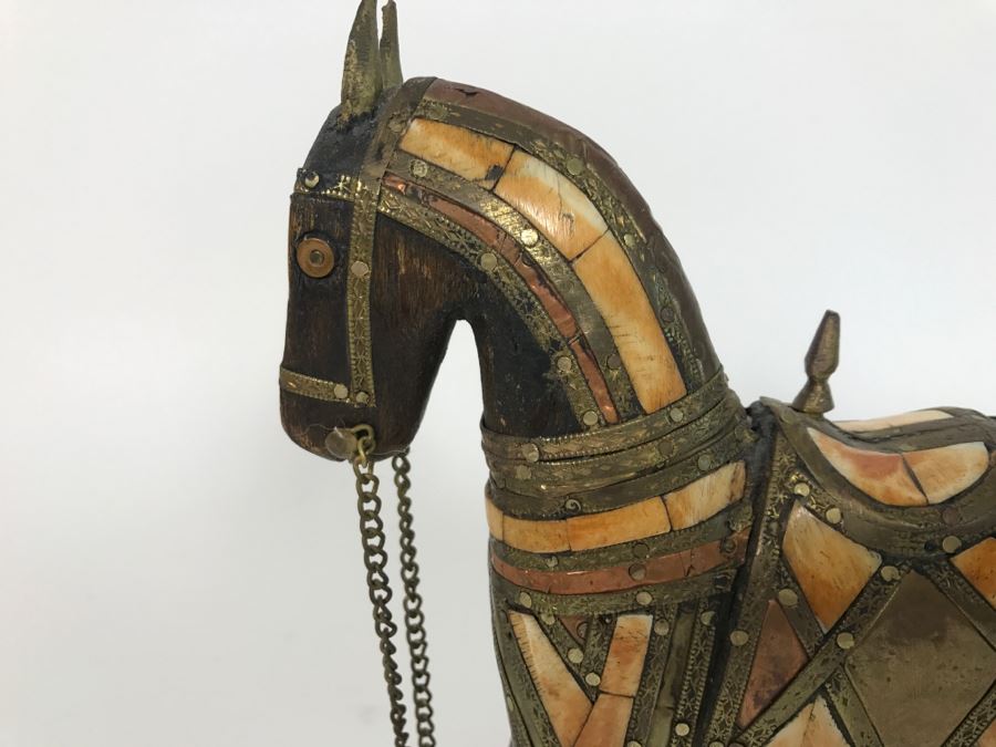 Wooden Horse With Metal And Stone Inlaid [Photo 4]