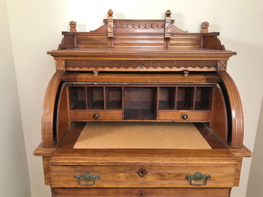 Stunning Antique Eastlake Roll Top Desk [Photo 4]