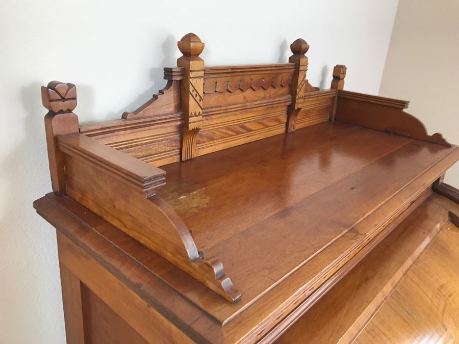 Stunning Antique Eastlake Roll Top Desk [Photo 9]