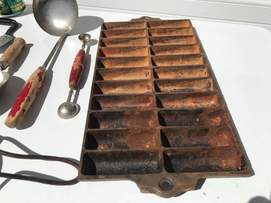 Vintage Kitchen Utensil Item Lot [Photo 15]