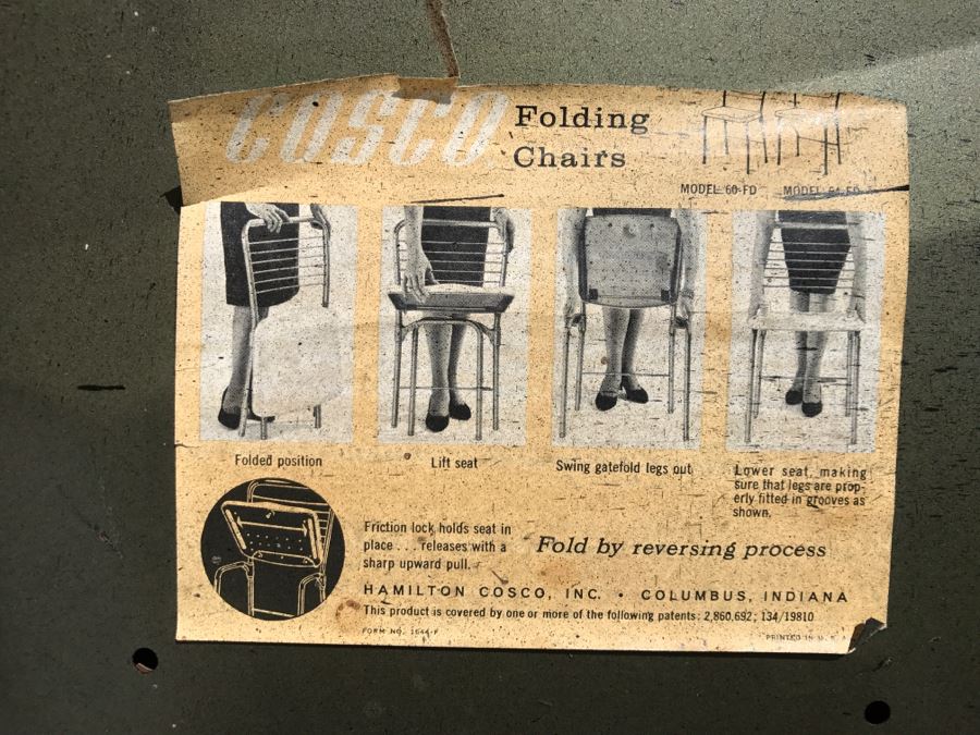 Vintage Mid-Century Porcelain Top Kitchen Table With Built In Leaves And (4) Cosco Folding Chairs [Photo 18]