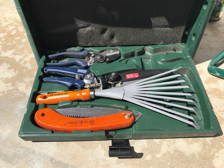 Portable Gardening Bench / Seat And Brookstone Gardening Tools [Photo 4]