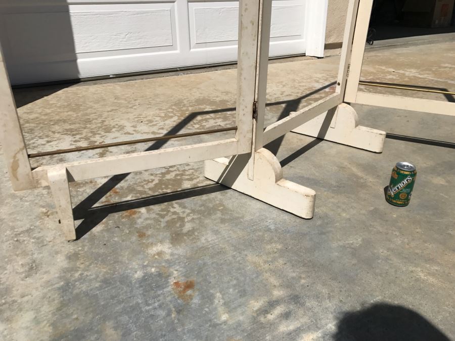 Pair Of Mid-Century Wooden Hospital Privacy Screens [Photo 5]