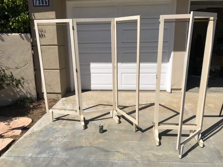 Pair Of Mid-Century Wooden Hospital Privacy Screens [Photo 2]