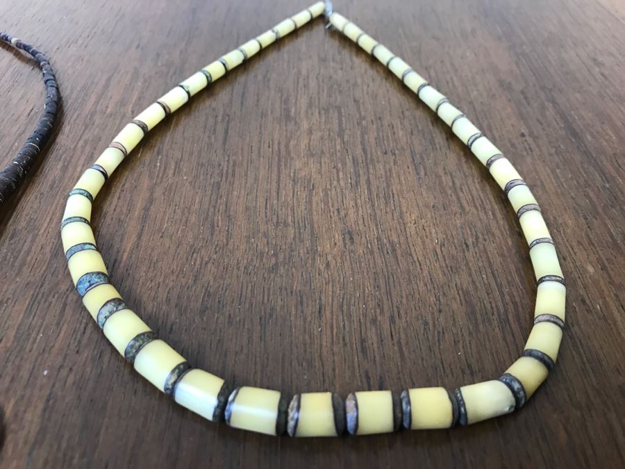 Pair Of Necklaces [Photo 4]