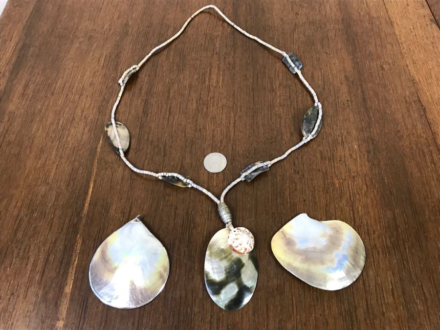 Set Of (3) Shell Jewelry Pieces [Photo 1]