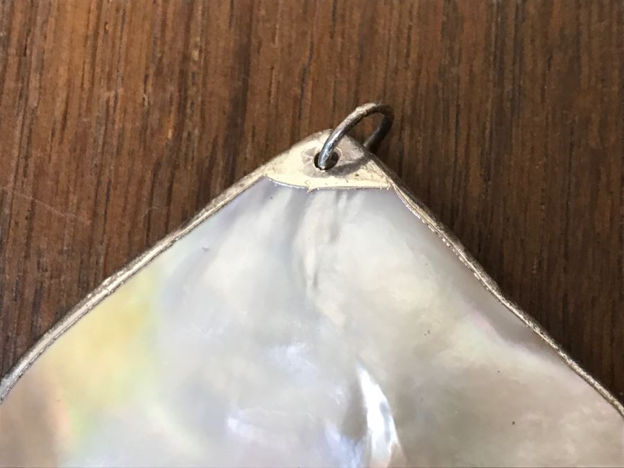 Set Of (3) Shell Jewelry Pieces [Photo 6]