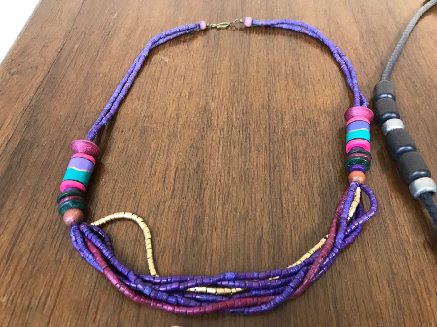 Set Of (4) Necklaces [Photo 7]