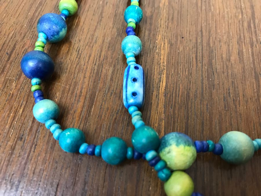 Set Of (2) Necklaces [Photo 4]