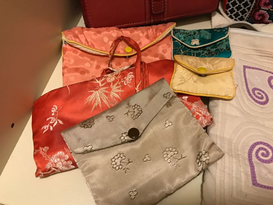 Handbag Lot - See All Photos [Photo 5]